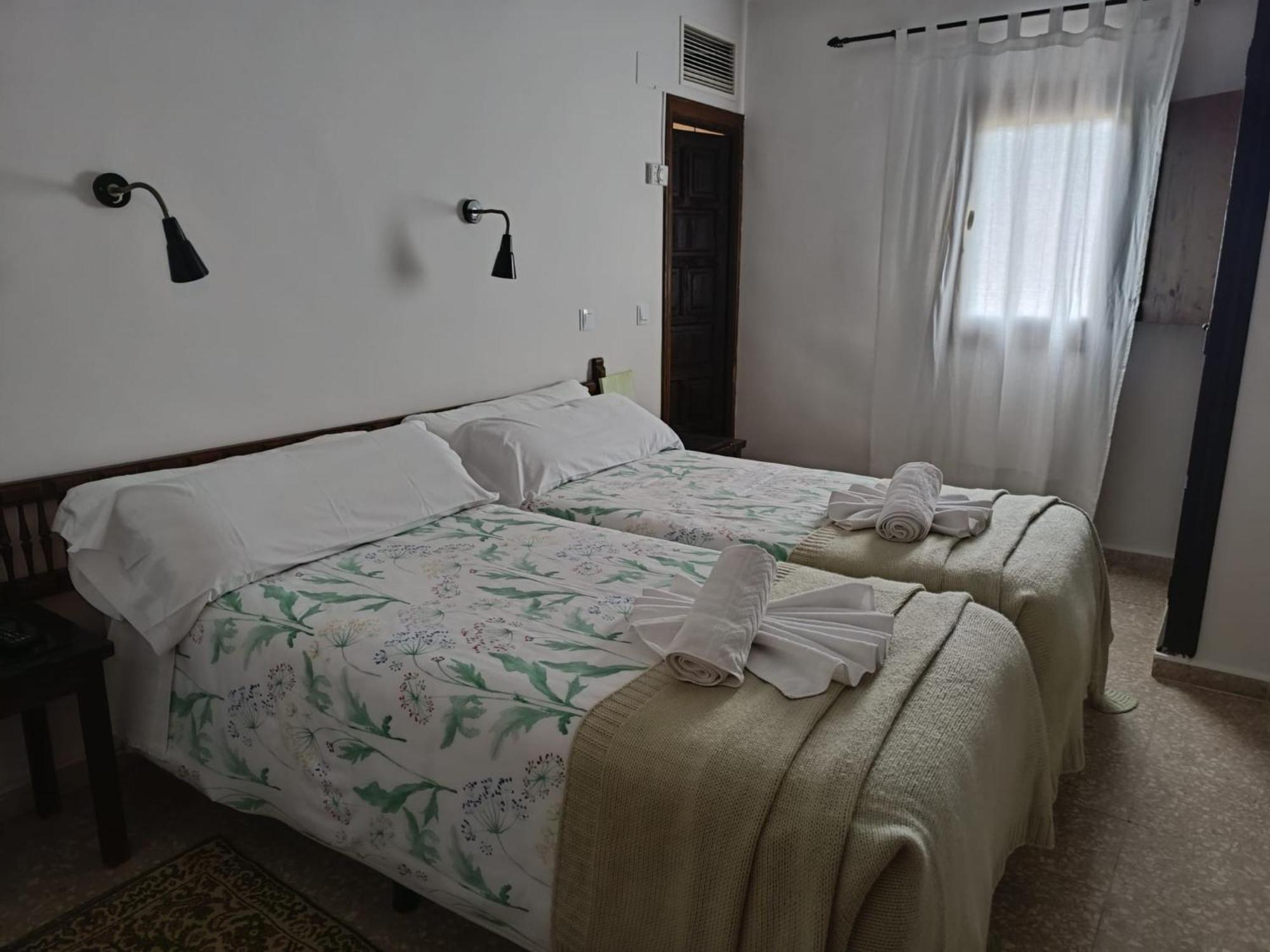 Hotel Rural Don Burguillo El Tiemblo Kültér fotó