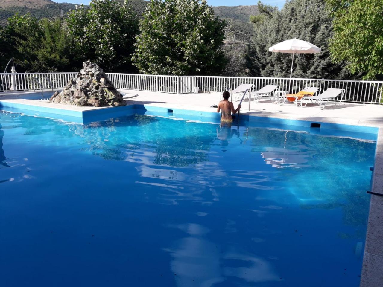 Hotel Rural Don Burguillo El Tiemblo Kültér fotó