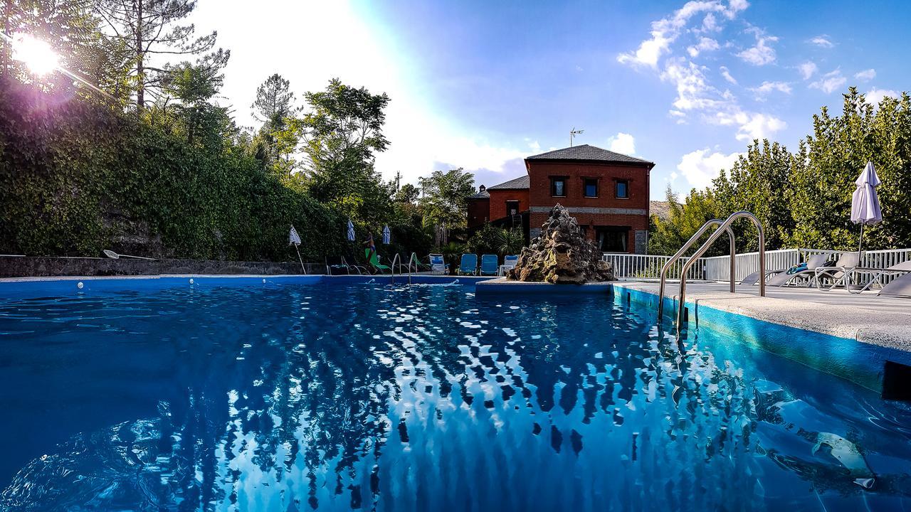 Hotel Rural Don Burguillo El Tiemblo Kültér fotó