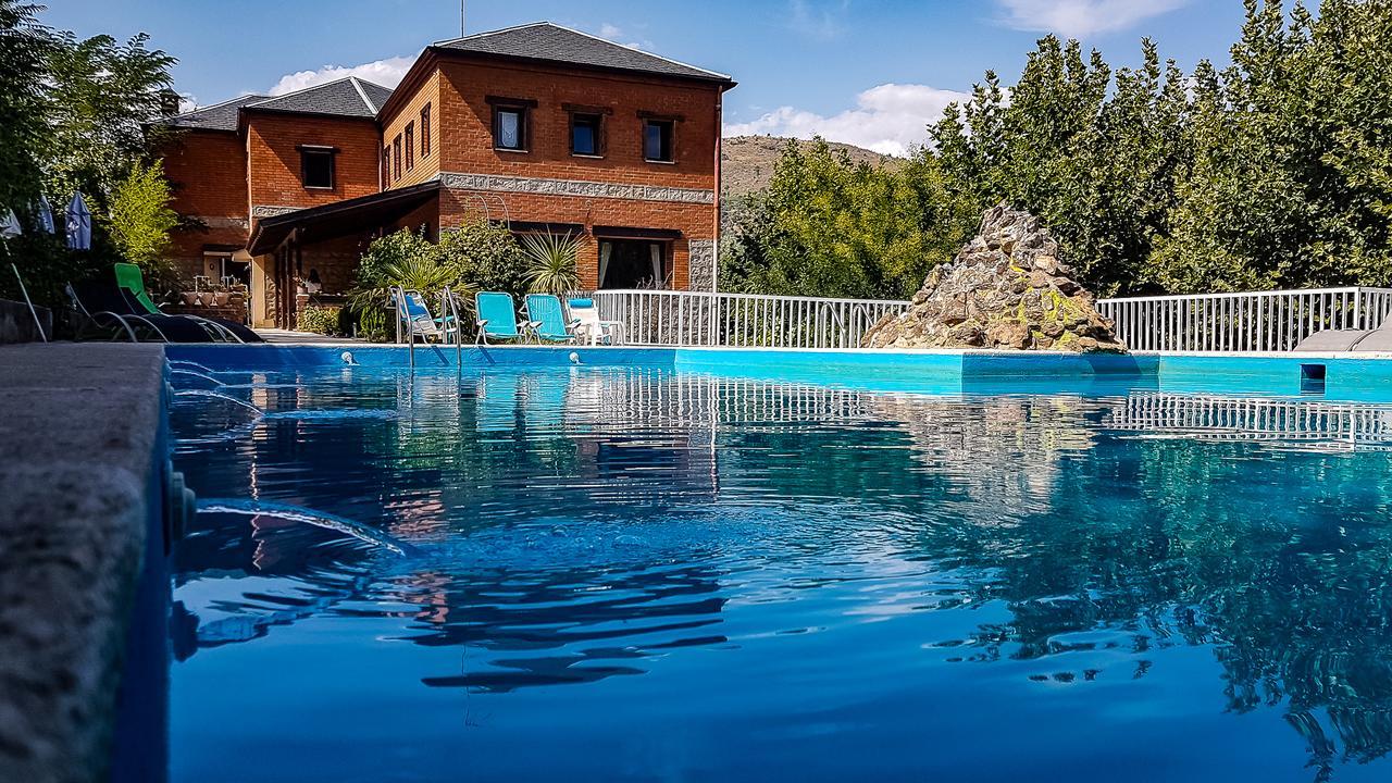 Hotel Rural Don Burguillo El Tiemblo Kültér fotó